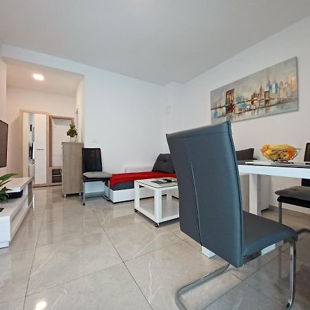 Apartments Leon 2 Novigrad Istria エクステリア 写真