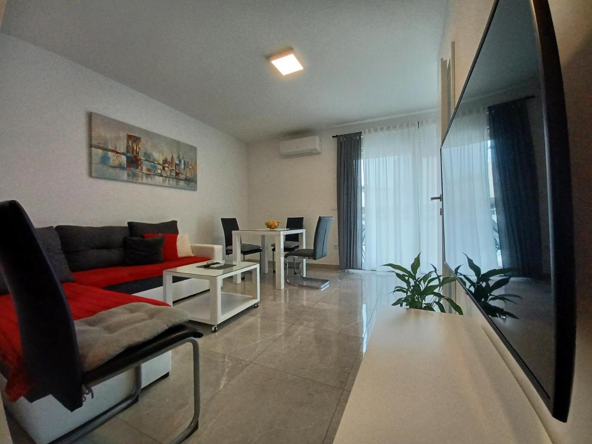Apartments Leon 2 Novigrad Istria エクステリア 写真